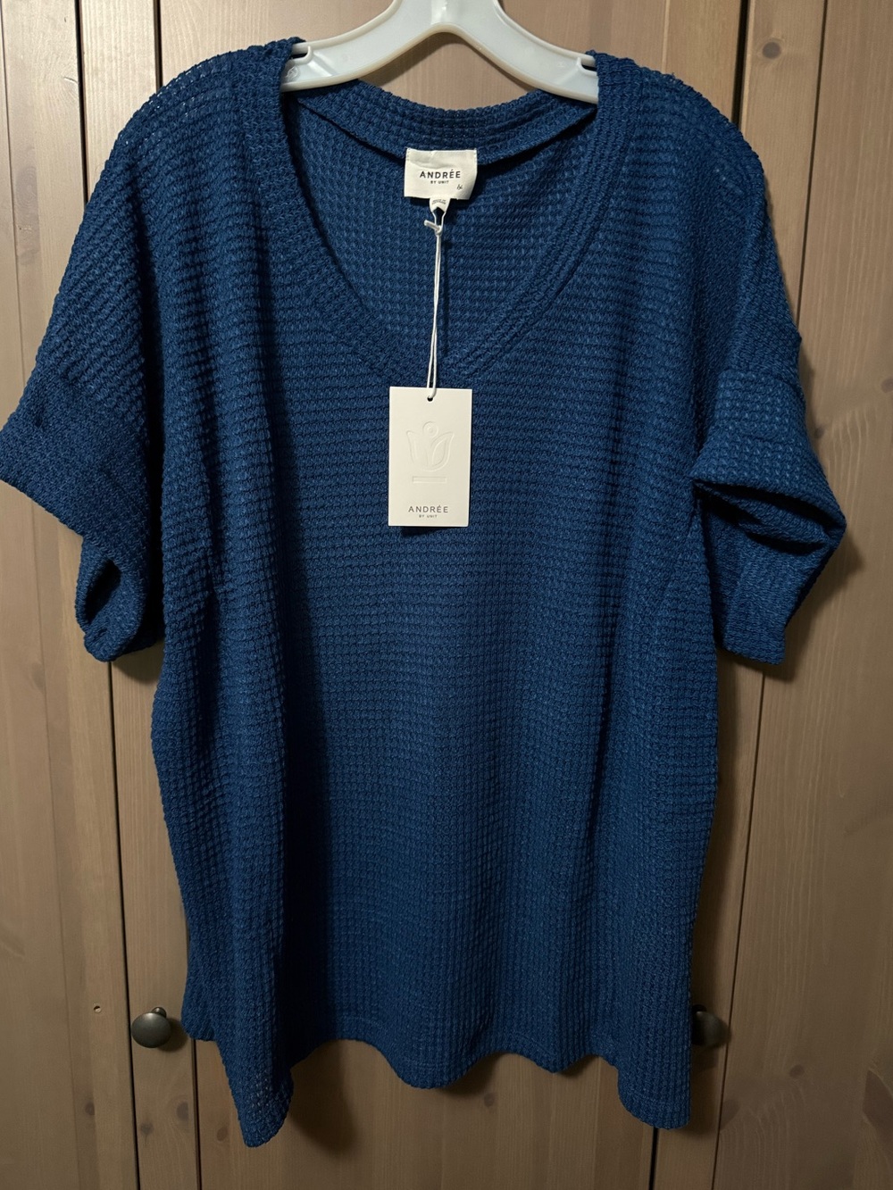 ANDREE BY UNIT Blue Waffle Textured V-Neck Short Sleeve Shirt